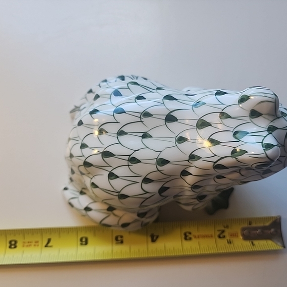 Andrea By Sadek Hand Painted Porcelain Frog Green And White. - Picture 6 of 13